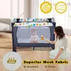 Berço de cabeceira de berço de 5 em 1 Baby com mesa portátil, colchão, playard, caixa de música, bolsa de transporte-dorminhoco perfeito para recém-nascidos