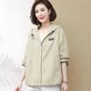 Frauenjacken 2024 Sonnenschutzkleidung Kurzer Frühling Sommer Herbst Mantel Mode atmungsaktive koreanische Version Kapuze Casual Jacke