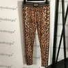 Retro Leopard Camis Leggings Sexig Yoga Tracksuit Designer Topps Pants Fashion Padded Up Tracksuit Two Piece Sport Tracksuits