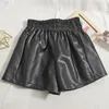 Short féminin ftlzz d'été élégant femmes pu cuir vintage dame empire slim lâche insignifiant solide