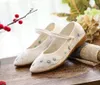 Casual Shoes Veowalk Pearls Rivets Women Cotton Fabric Embroidered Flat Pointed Toe Ballet Flats Handmade Chinese Style Ballerinas