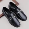 Dress Shoes Heren Business Zwart Ademend ronde-tenen zachte zolen slijtvast lederen paardenstraat gesp. Tsutsu Casual C