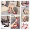 Femmes Pompe à mi-talons Slingback Designer Dress Chaussures Square Toe Toe Le cuir talons hauts avec des sandales de chaîne métallique