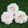 20pcs/ działka 9cm sztuczna jedwabna róży głowice kwiatowe Kliszek Klątka Kulka Ściana Materiał Rose Peony Wedding 240416