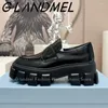 Dress Shoes White Black Leather Platform Loafer Shoe Woman Round Toe Slip-on Dikke Sole Designer Fashion British College 2024