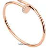 Braggini di gioielli di fascia alta per Carter Womens V Oro Bracciale per unghie placcata con oro 18K pieno di bracciale di lusso leggero e stile moda originale 1: 1 con logo reale