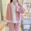 Frauen Nachtwäsche Jacquard Plüsch Winter Mädchen Pyjamas Prinzessin Stil süß und niedlich Spitze Strickjacke V-Ausschnitt Dicked Home Clothing Set