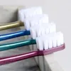 2024 ULTRA FINA MOLO MOLO DENTES ECURBA DE DENTE adulto pincéis de dente para homens homens dentes de dentes de limpeza profunda Brilhoe de cuidados orais não deslizamento para cuidados orais de cerdas macias