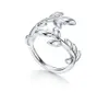 Klassisk titanstål Silver Love Ring Men and Women Silver Gold Jewelry For Lovers Par Rings Födelsedagspresent Size 5-9 Dhgate