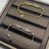 Bracelet Designer Mui Mui Bracelet Woman Luxury 925 Bracelet Miao Familys New Brass Gold Mletter Chain Bracelet Populaire sur Internet édition coréenne Instagram Sty