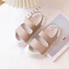 Slipping Children Simple Sandals Kids Summer Beach Scarpe 2023 Summer Fashion Boys Girls Toddlers Sandals Sandals Copertura anti-calcio Soft Y240423