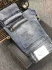 Herr jeans designer high end mode märke ljus lyx jeans för mäns sommar nya tryck elastiska smala passformar raka ben blå casual byxor