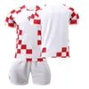 Soccer Men 's Tracksuits 2223 Croatia Home No. 10 Modric Suit World Cup Jersey 오리지널 양말