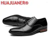 Chaussures habillées 2024 Fashion Oxford Black / Brown Brogue Men Forme Mariage Forme Geuthe Suffice Office Cuir Business Mens