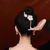 Аксессуары для волос Camellia Tassel Clip Жемчужный хвост с фиксированной когти