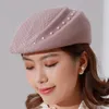 Bérets FS 2024 Spring Black Beret Little Top Hat Ladies Loe Wool en feutre pour femme avec la mode de perle