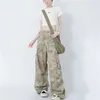Jeans féminins femmes American rétro hip hop camouflage pantalon strt style unisexe femelle lâche le jambe à crampons à crampe de conception pantalon cargo y240422