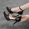 Dress Shoes New Fashion Women Pumps waterdicht platform één lijn Buckle Hollow Pointed Teen 10 cm dunne hoge hakken dames bruiloft H240423