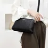 BAG WOMENS 2024 Piccola ed elegante trama alla moda versatile a trama morbida.