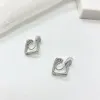 Orecchini Vendita calda geometria clip minimalista su orecchini dorati vintage di alta qualità senza piercing auricolari per le donne