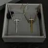 Nouveau bijoux de luxe Goth Sword pour hommes et femmes Retro Silver Pendant Letter Collier Street Hip Hop Accessoires