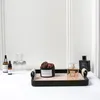 Dekorativa figurer Ahunderjiaz-Nordic Square Leather Tray Cosmetic Storage vardagsrum Snacks Fruit Desktop Heminredning