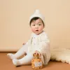 Définit un nouveau coup de bébé tricoté pour les filles coton bébé saut de combinaison bébé garçon blanc printemps d'automne cache-cache-cache-bébé vêtements nouveau-nés