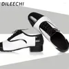 Scarpe da ballo dileechi uomini genuina in pelle latina morbida tallone 4/2 cm di colore bianco e nero moderno maschio danzante maschio