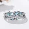 Bands Huitan Unieke Blue CZ Cross Rings for Women New Designed Wedding Accessories Luxury Trendy Female Rings Party Sieraden Anillos