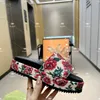 Luxury and Comfortable Embroidered Rose Print Sandals High Quality Designer Womens Flat Heel Thick Sole Sheepskin Casual Style Sizes 35 to 41 42 43