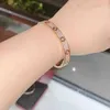 Bracelets on -line de pulseiras de designer de luxo Bracelete popular na Internet Mesmo Pulseira de Estilo com Micro Diamante