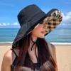 Beret Plaid doppelseitige Wear Women Eimer Hut Hut Brim Outdoor Flat Top Sonnenschutzmittel Panama Mütze für Lady Travel Beach Sun Visor Hüte