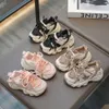 Kinderschoenen lente nieuwe 2024 kindersportschoenen gaas ademende baby wandelen en hardloopschoenen mannelijke en vrouwelijke vader schoenen