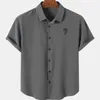 Social Oversize Oversize Shirt à manches courtes pour hommes en hauts costumes pour hommes 2023 mari masculina slim fit couleur solide Camisa 240418