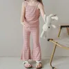 Малышка набор для девочек Set 2024 Tops+брюки Летний костюм Ice Silk Thin Chietrens Camisole Bell Borns с двумя частями H240423