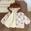 Coats Roupos de algodão infantil meninos e meninas de inverno bebê lindo urso desenho animado casaco de algodão com capuz