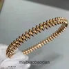 Braggini di gioielleria di fascia alta per carretto di donne Bracciale a testa proiettile V Gold Generation Coppia CNC Coppia Rivet Bracciale con precisione originale 1: 1 con logo reale