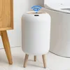 Poubelle automatique peut avec couvercle petit capteur de mouvement intelligent en plastique pour la salle de bain de la salle de bain bureau 240408