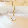 Mode luxe blgarry designer ketting goud vergulde imitatie witte waaiervormige kleine rok titanium stalen ketting sieraden met logo en geschenkdoos