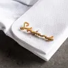 Links Nome personalizado personalizado Cufflinks, aço inoxidável requintado e os botões de camisa masculina da moda, um presente para o marido