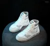 Chaussures décontractées 2024 Haut Top Femmes Automne Flat Bottom Leather All-Match Femme White Sneakers White