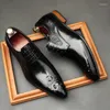 Chaussures habillées Fashion Men's Oxford Genuine en cuir lacet Up Party Forme formel de haute qualité Black Red Designer Wingtip pour hommes