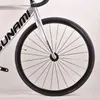 Vélos à vélo fixe Tisunami 200 Cadre en alliage en aluminium 700c roue à vitesse monomorale bascule de vélo de vélo SNM200 Fixie Y240423