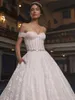 Dubai Arabisch Spitzenballkleid Brautkleider 2023 Off Schulter Schatz Rückenless Sweep -Zug Brautkleider Bling Luxus Perlen Pailletten verheiratet Kleider Vestido de noiva