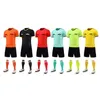 Fans toppar Tees Men Football Jersey Personlig anpassad Soccer Set 100% Polyester Breattable Quick-Dry Uniform Football Match Training Y240423