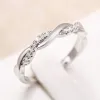 Bands Huitan Fancy Women's Finger Ring Twist Band with Sparkling Cubic Zirconia Hot Wedding Engagement Rings Fashion Versatile Jewelry