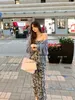 Casual Dresses Korean Fashion Floral Suspender Strapless Dress for Women's Spring Collection Midja Slimming Långa kvinnliga kläder