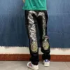 Fu shen trendy personalisierte Männer vielseitige Mikro -Lein -Jeans mit großen M -gedruckten Graffiti -gestickten langen Hosen in Originalfarbe 357175