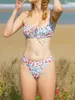 Swimwear pour femmes Le dernier Bikini de maillot de bain Floral Floral Set sans manches en lacet Bra avec des sous-vêtements à taille basse en deux pièces