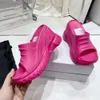 Designer High Edition Cotton Sugar Slippers Women's Casual Summer Sandals Wear Feet Comfortable Loose Style Show Height Show Slim Show Legs Straight Fashion Shoes